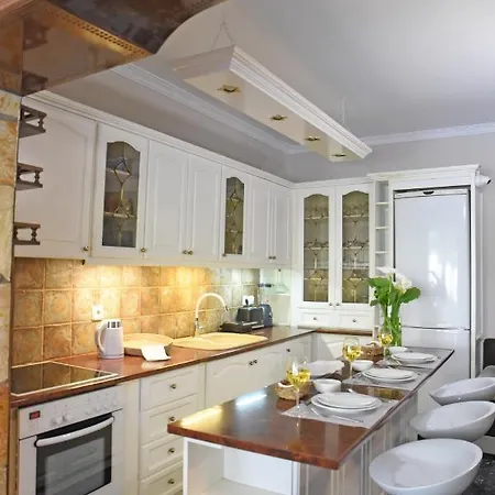 Calma House Kompítsion