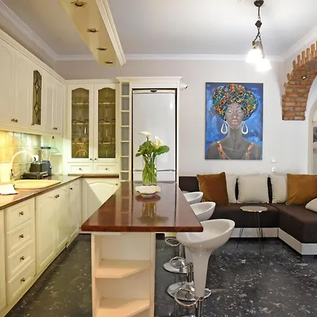 Calma House Kompítsion