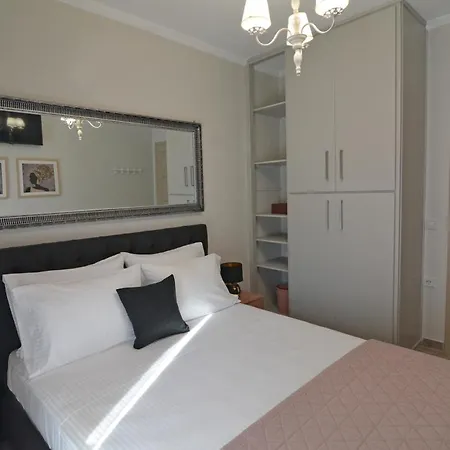 Calma House * Kompítsion