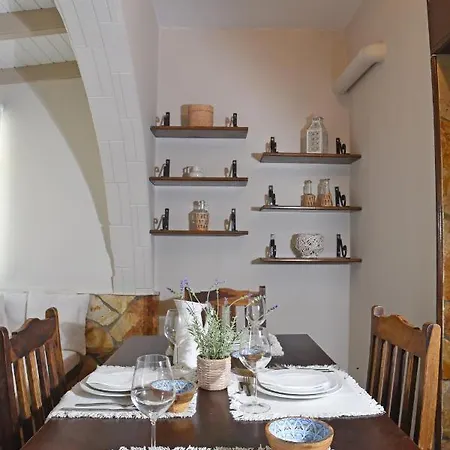 Calma House Kompítsion