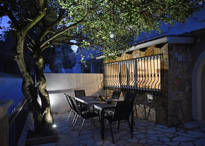 Calma House * Kompítsion